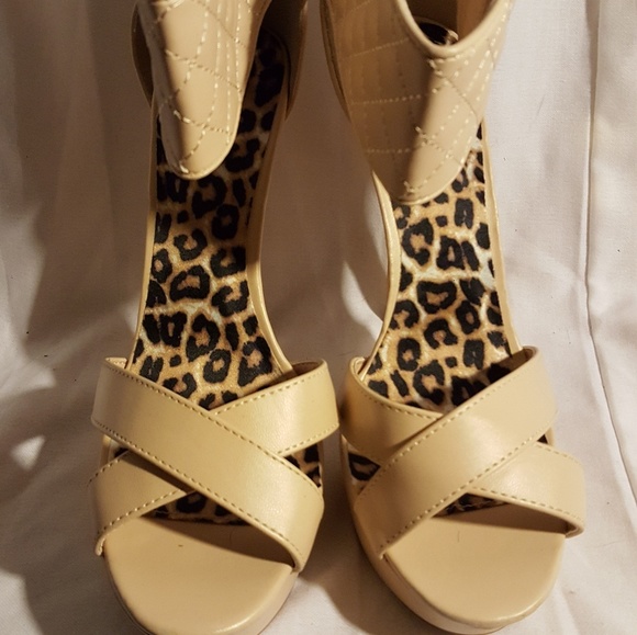 Shoes - Cream heel with ankle strap.